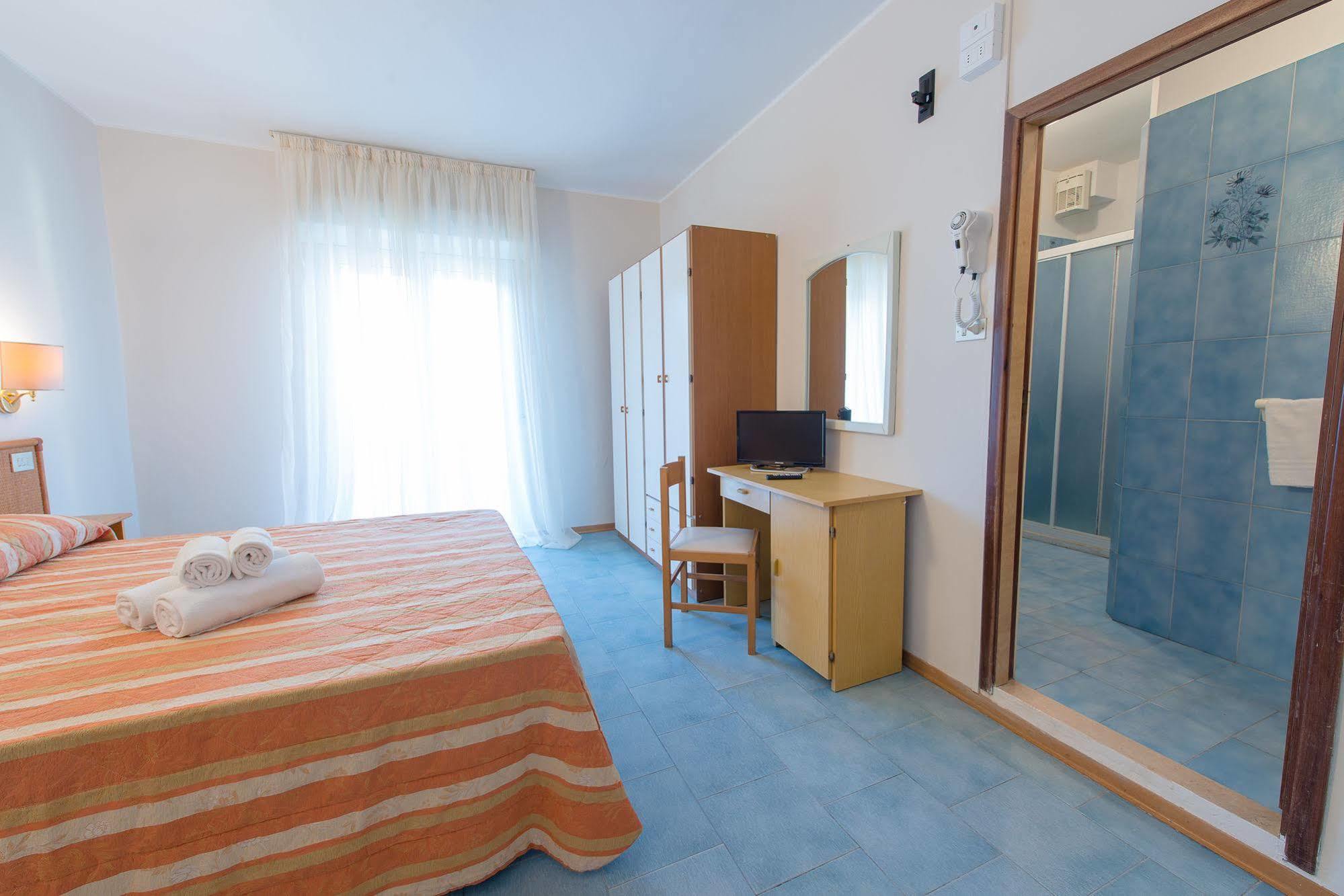 Hotel Falco 리치오네 외부 사진